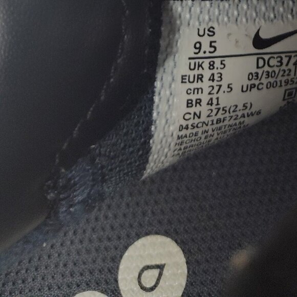 Nike Zoom Winflo 8 Shield Grey Black DC3727-001 Men's US 9.5 - Picture 11 of 12